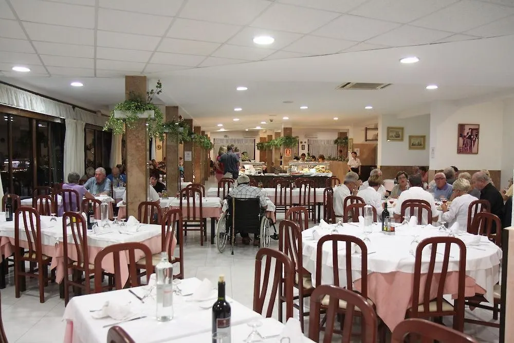 Hotel Univers Roses
