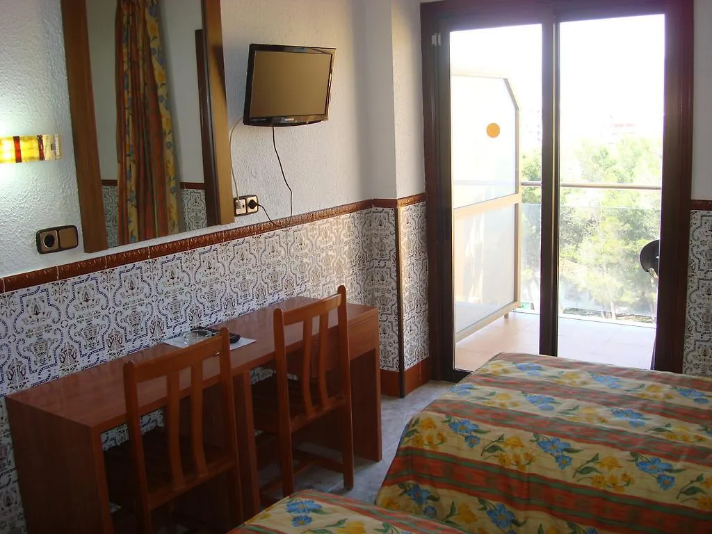 Hotel Univers Roses