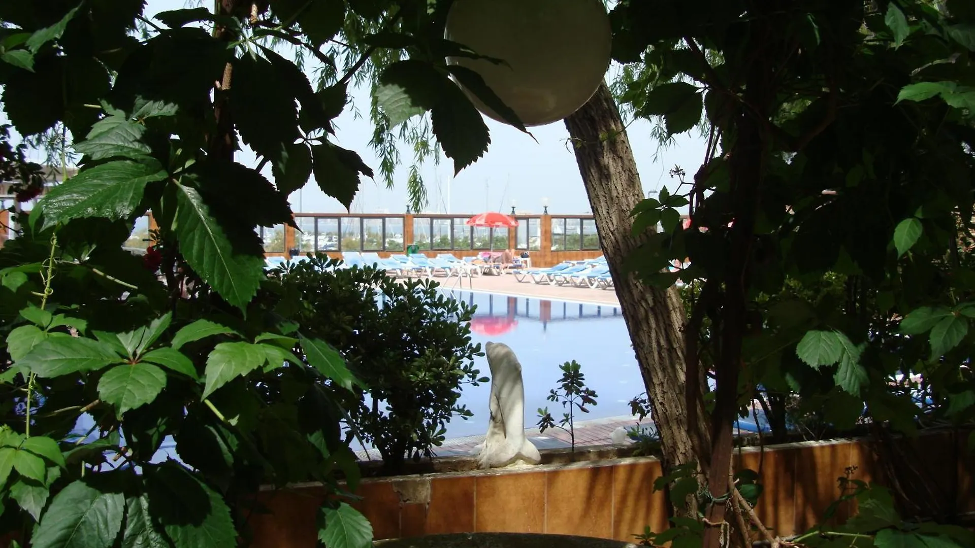 Hotel Univers Roses
