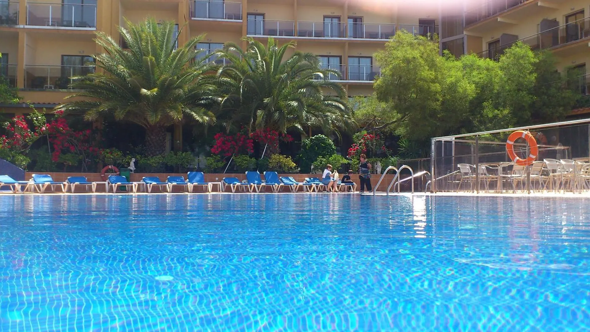 Hotel Univers Roses