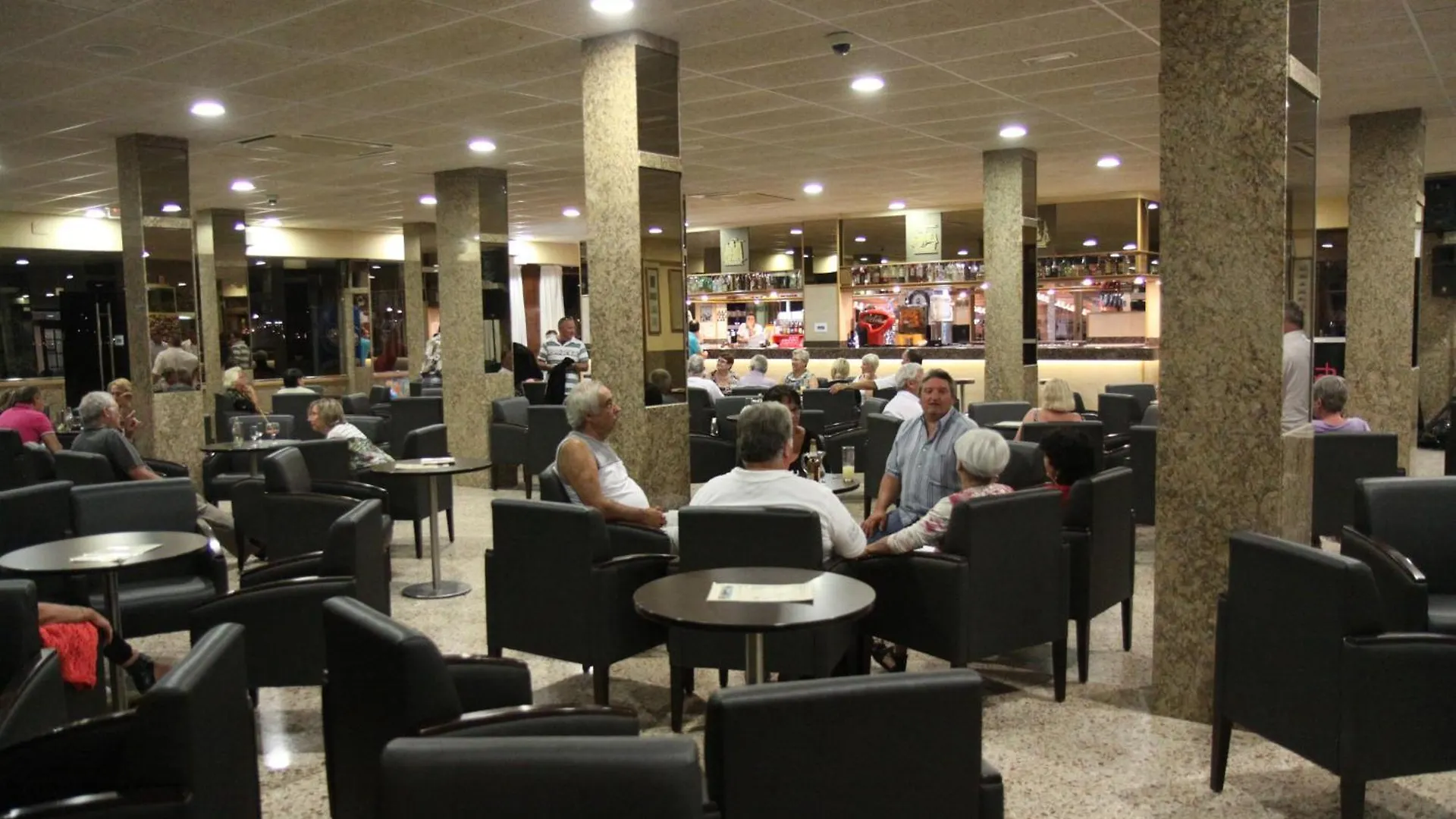 Hotel Univers Roses 3*,  Spain