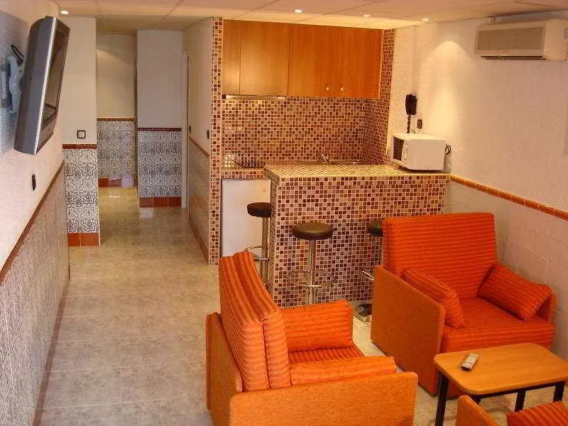 Hotel Univers Roses