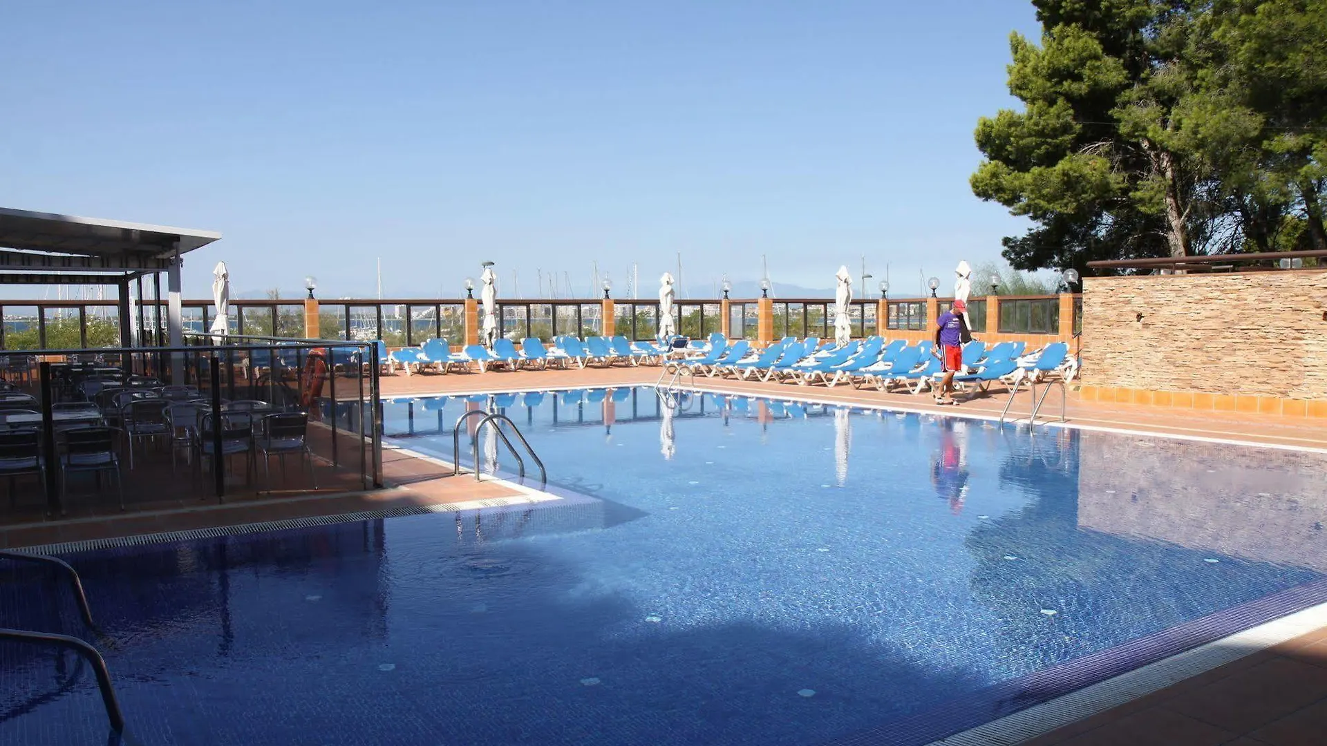 Hotel Univers Roses